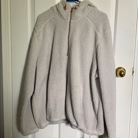 white fluffy sweater - Picture 1 of 3